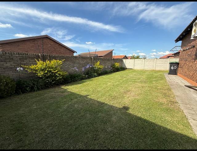 3 BEDROOM HOUSE FOR SALE IN WATERVAL EAST